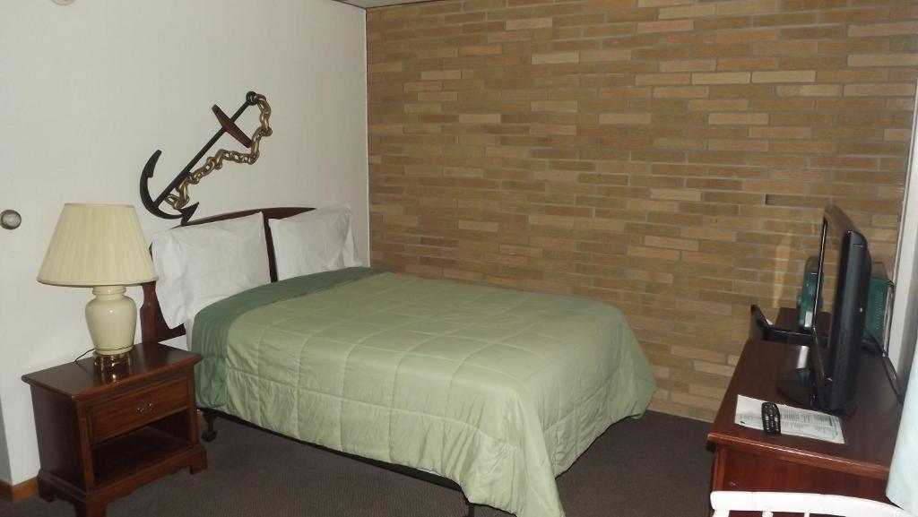 Lakeview Motel Two Rivers Δωμάτιο φωτογραφία