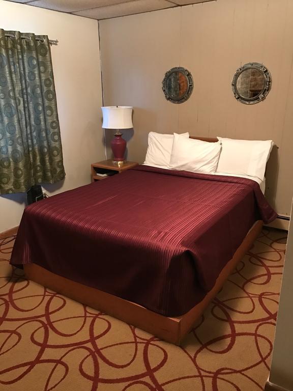 Lakeview Motel Two Rivers Εξωτερικό φωτογραφία